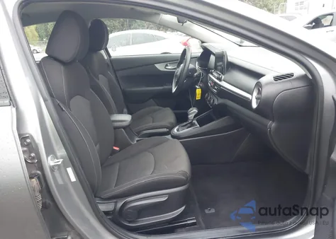 2023 Kia Forte Lxs z USA, uszkodzony, nr VIN 3KPF24ADXPE568108